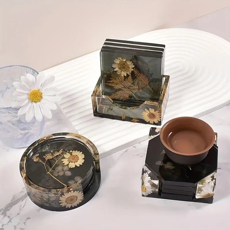 تتضمن مجموعة قوالب راتينج كوست - مراجعة Resin Art Case وسعره